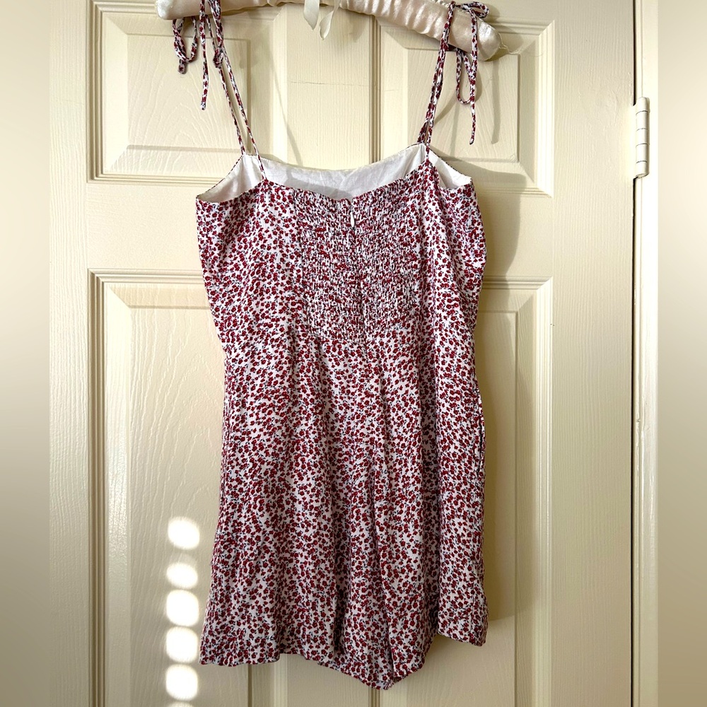 1. State women’s floral romper XS